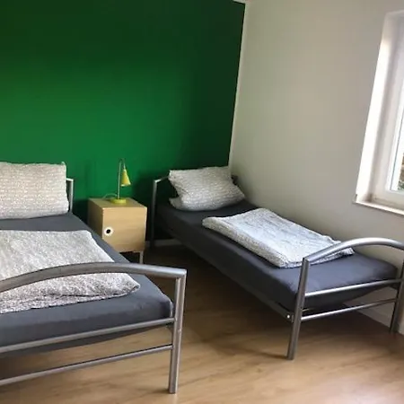 Apartment Geraeumige Mit 3 Schlafzimmern Und Ueberdachtem Suedbalkon *