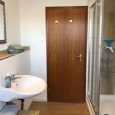 Apartmán 3 Schlafzimmer Und Ueberdachtem Suedbalkon In *