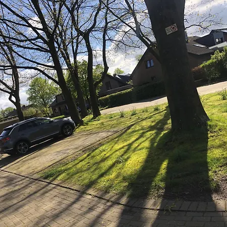 3 Schlafzimmer Und Ueberdachtem Suedbalkon In Apartmán *