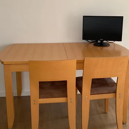 Geraeumige Mit 3 Schlafzimmern Und Ueberdachtem Suedbalkon Apartment *