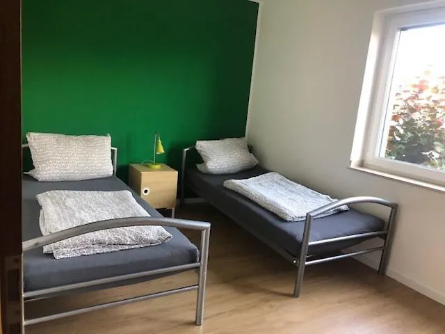 Apartament 3 Schlafzimmer Und Ueberdachtem Suedbalkon In *