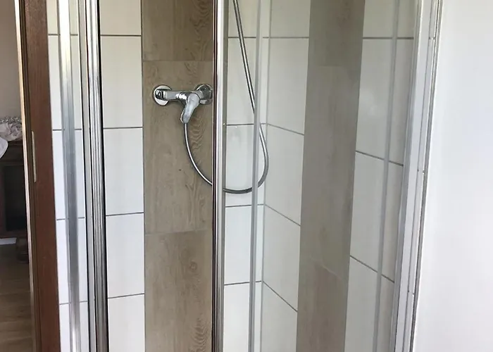 Appartement 3 Schlafzimmer Und Ueberdachtem Suedbalkon In *